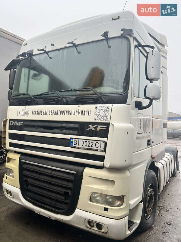 Зерновоз DAF XF 105 2013 в Полтаве