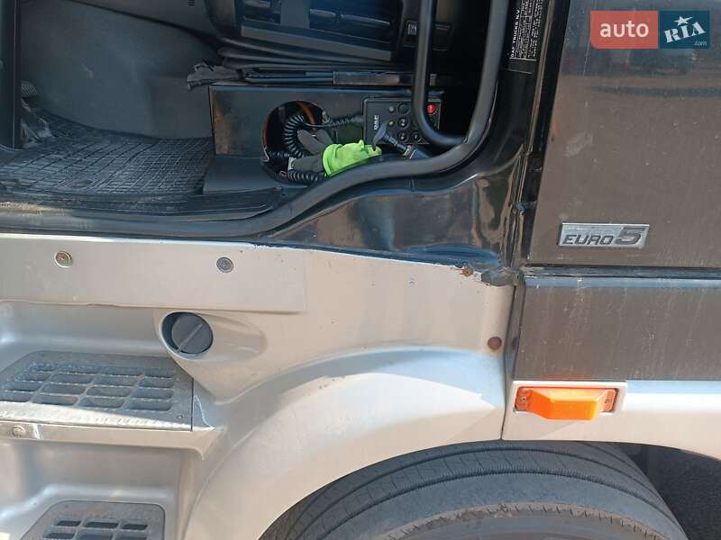 Тентованый DAF XF 105 2008 в Жовкве