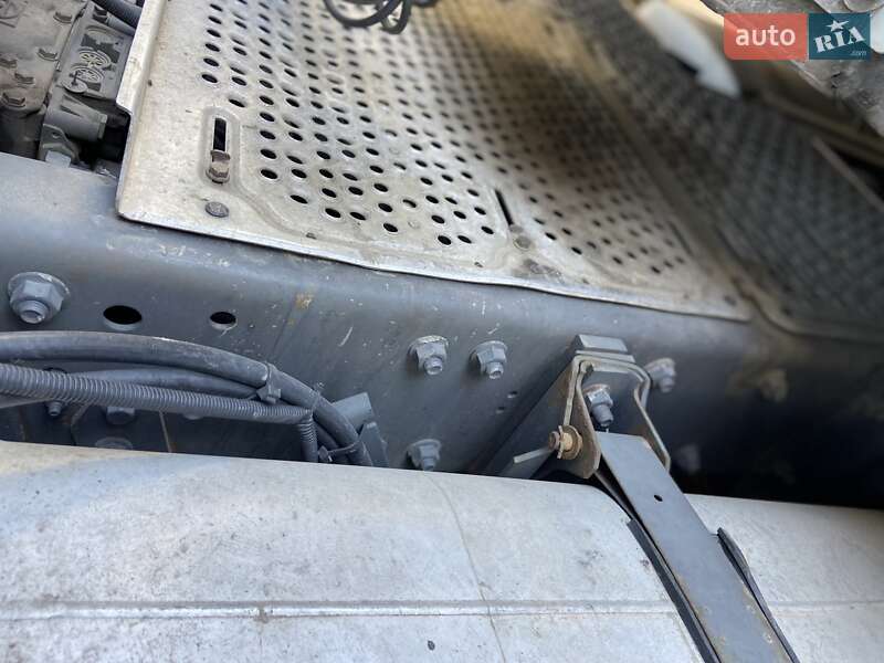 Тягач DAF XF 105 2012 в Звягеле