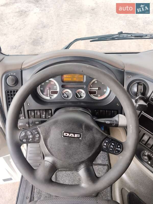 Тягач DAF XF 105 2013 в Шептицькому
