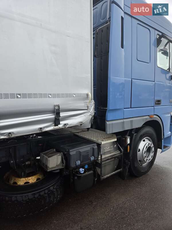 Тягач DAF XF 105 2009 в Ровно