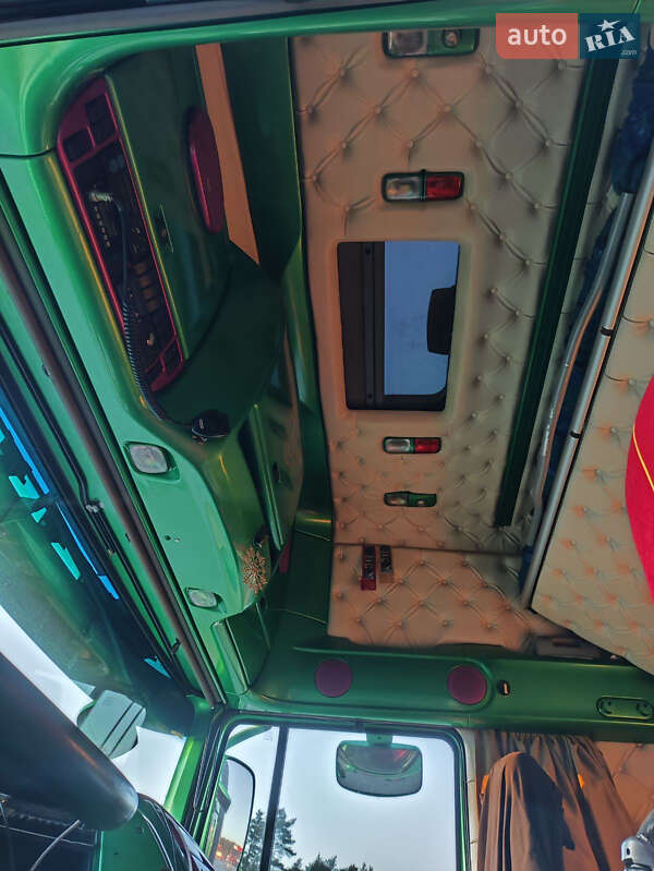 Грузовой фургон DAF XF 105 2012 в Ивано-Франковске