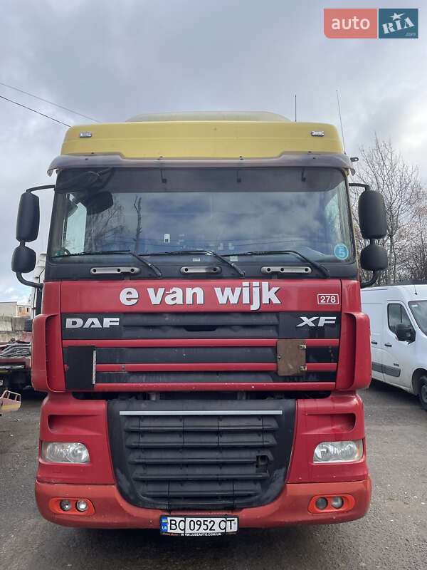 Тягач DAF XF 105 2008 в Львове