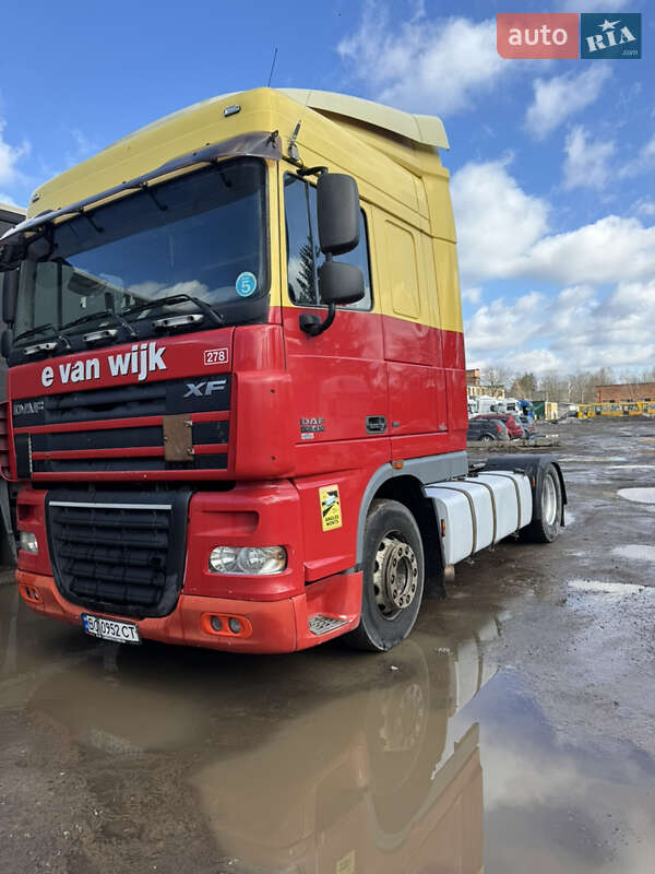 Тягач DAF XF 105 2008 в Львове
