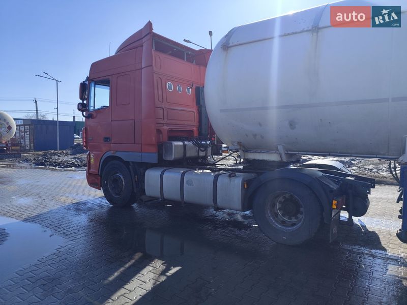 Тягач DAF XF 105 2011 в Боярке