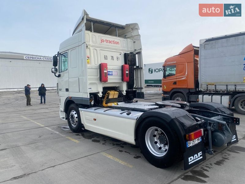 Тягач DAF XF 105 2011 в Киеве