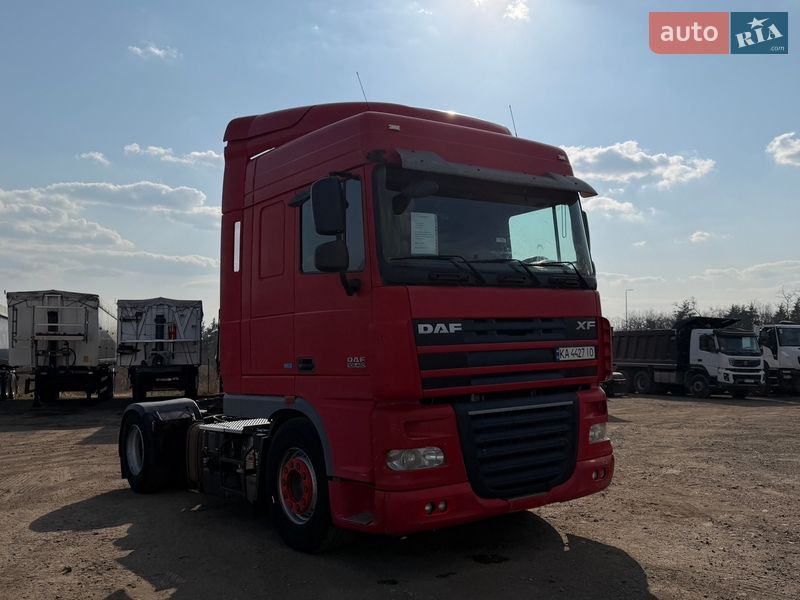 Тягач DAF XF 105 2013 в Киеве