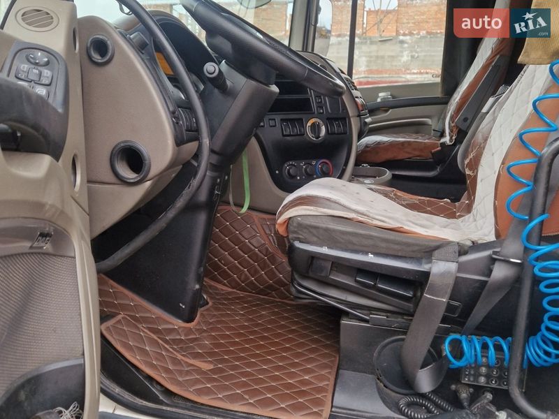 Тягач DAF XF 105 2011 в Рівному