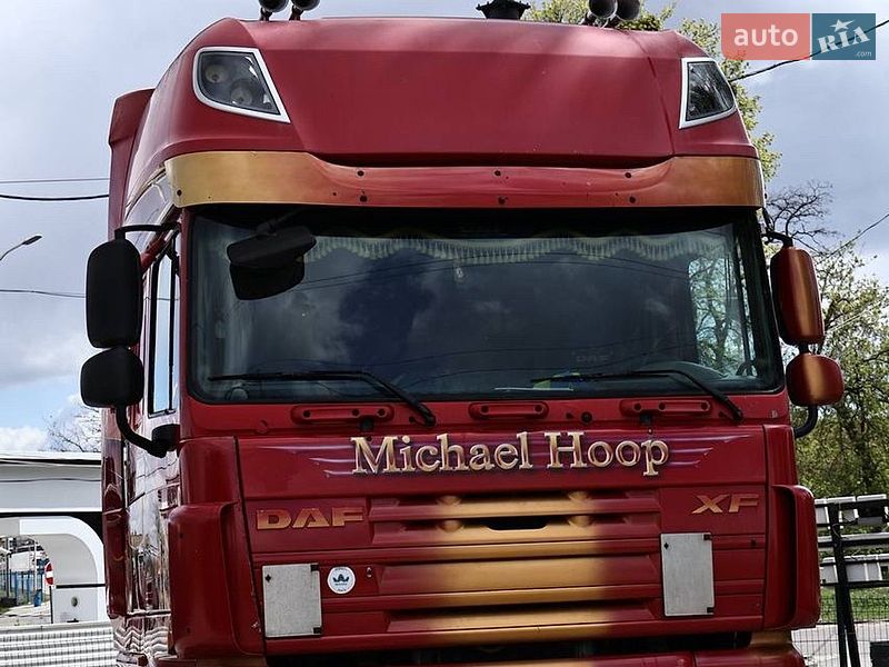 Грузовой фургон DAF XF 105 2008 в Львове