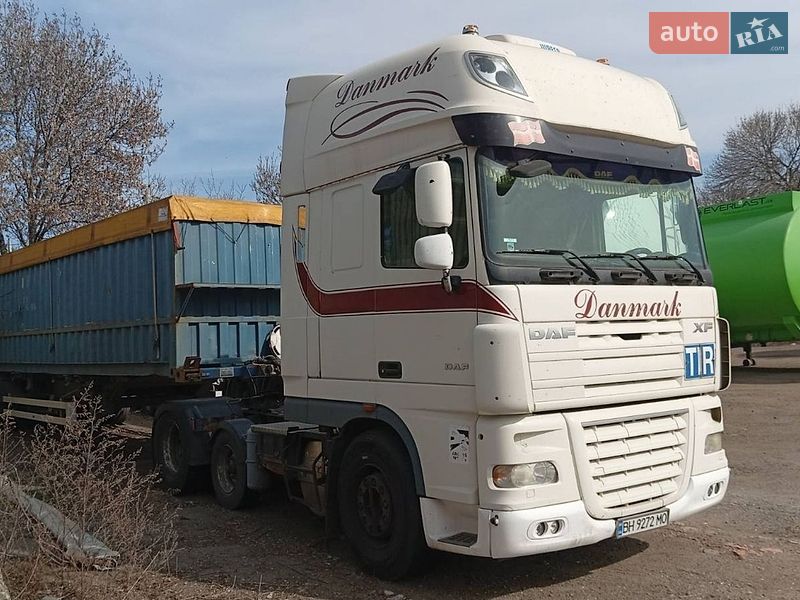 Контейнеровоз DAF XF 105 2010 в Одессе