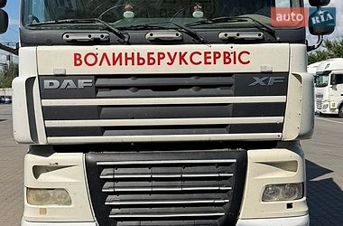 Тягач DAF XF 105 2006 в Луцке