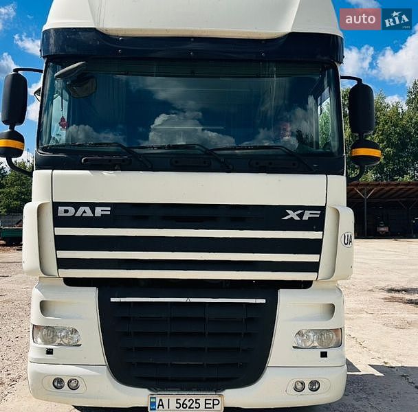 Тягач DAF XF 105 2013 в Киеве