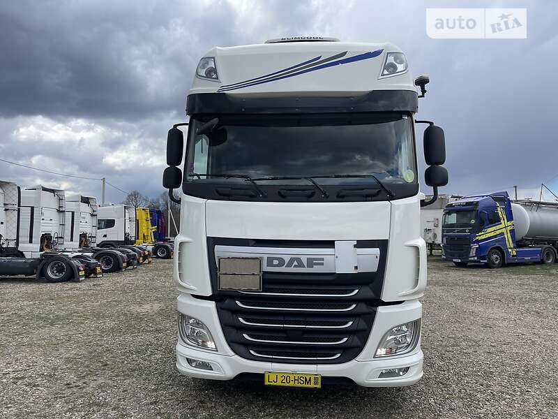 Тягач DAF XF 106 2015 в Чернівцях