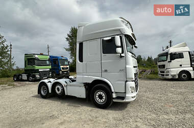 Тягач DAF XF 106 2015 в Бучачі