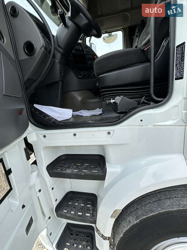 Тягач DAF XF 106 2015 в Бучачі