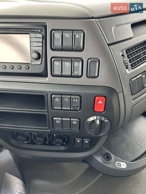 Тягач DAF XF 106 2015 в Бучачі