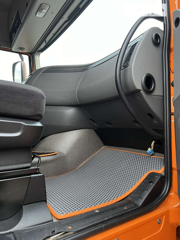 Тягач DAF XF 106 2014 в Виннице