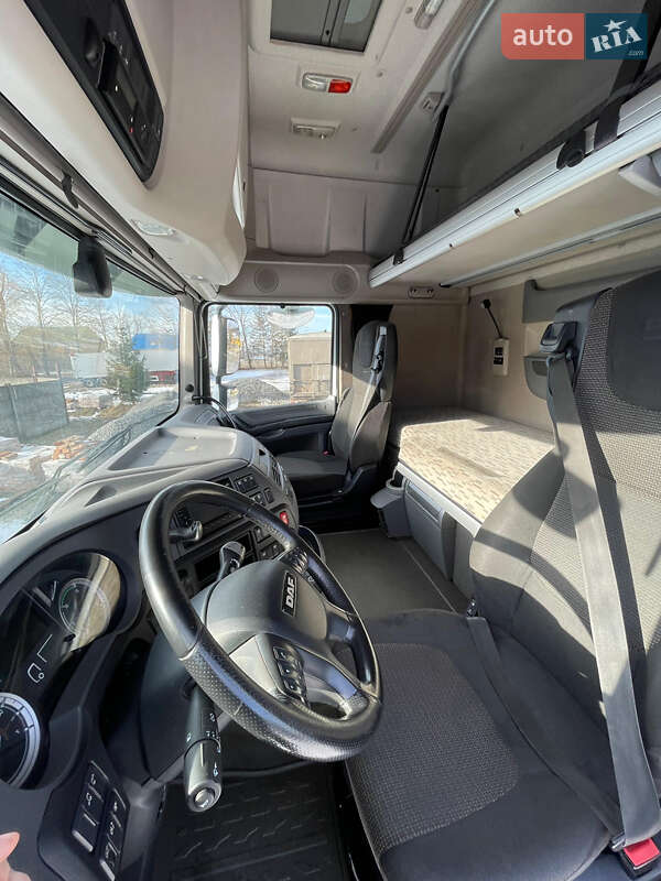 Тягач DAF XF 106 2015 в Бучачі