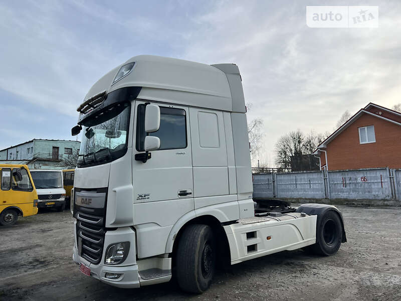 Тягач DAF XF 106 2014 в Ровно