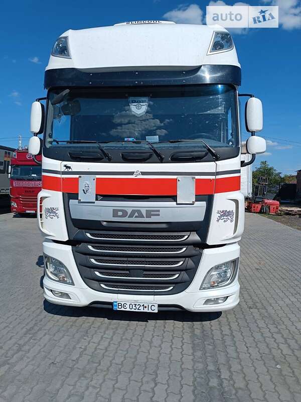 Тягач DAF XF 106 2015 в Львове