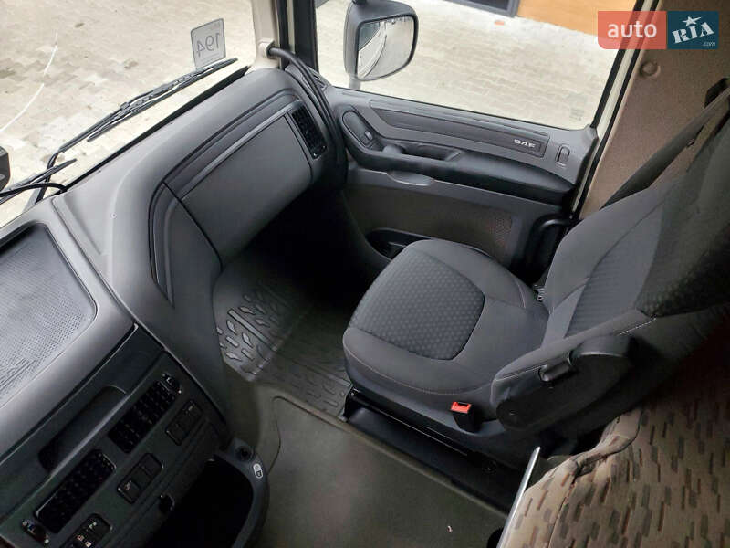 Тягач DAF XF 106 2015 в Ровно