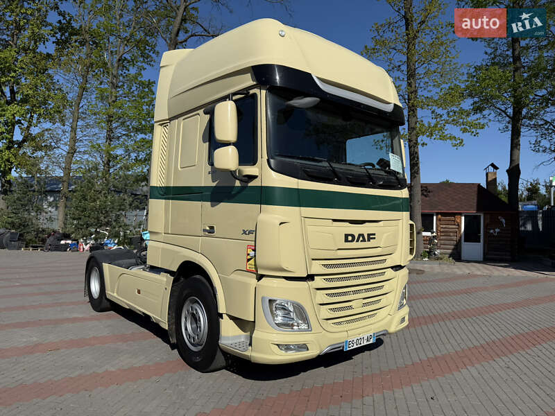 Тягач DAF XF 106 2017 в 