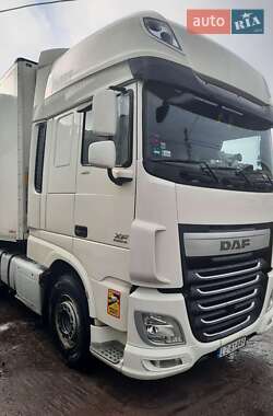 Тягач DAF XF 106 2015 в Рівному