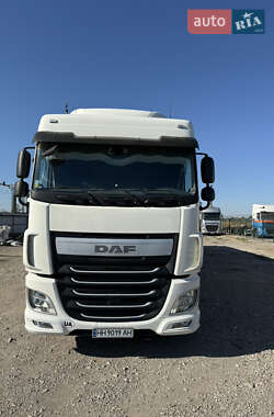 Тягач DAF XF 106 2017 в 