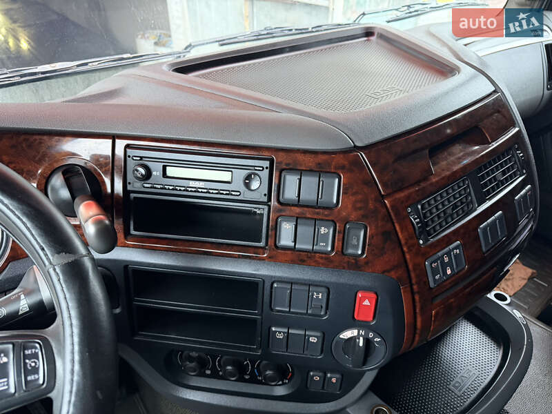 Тягач DAF XF 106 2014 в Львове