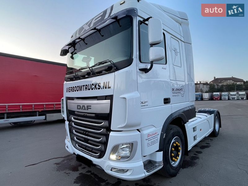 Тягач DAF XF 106 2014 в Ровно