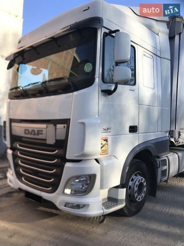 Тягач DAF XF 460 FT 2015 в 