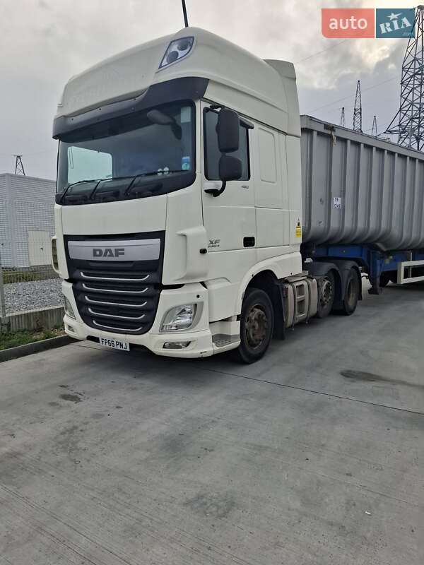 Тягач DAF XF 460 FT 2015 в 