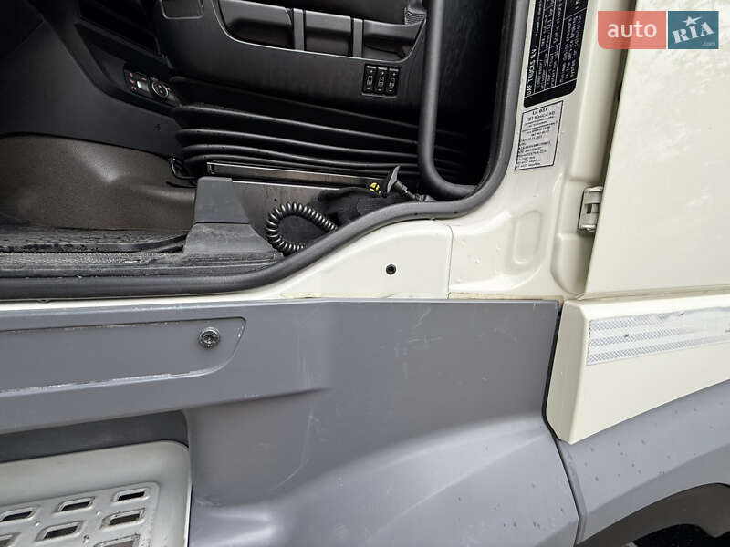 Контейнеровоз DAF XF 480 FT 2017 в Дніпрі фото 24 Контейнеровоз DAF XF 480 FT 2017 в Дніпрі