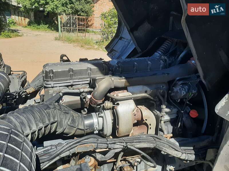 Тягач DAF XF 95.430 2006 в Зборові