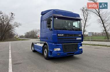 Тягач DAF XF 95.430 2005 в Ромнах