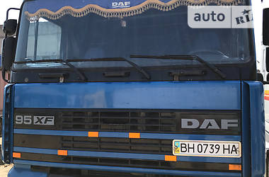 Вантажівка DAF XF 95 2001 в Одесі