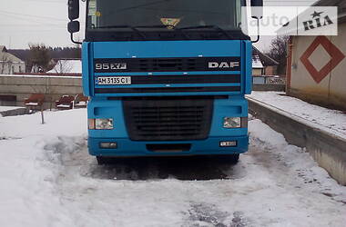 Тягач DAF XF 95 2002 в Попельне