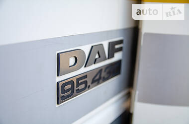 Грузовой фургон DAF XF 95 2003 в Киеве