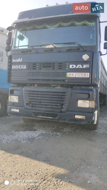 Тягач DAF XF 95 2001 в 