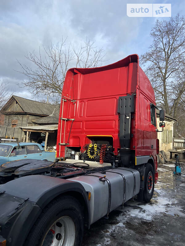 Тягач DAF XF 95 2004 в Белополье