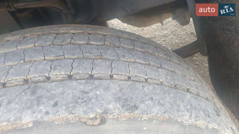 Контейнеровоз DAF XF 95 2005 в Чернівцях