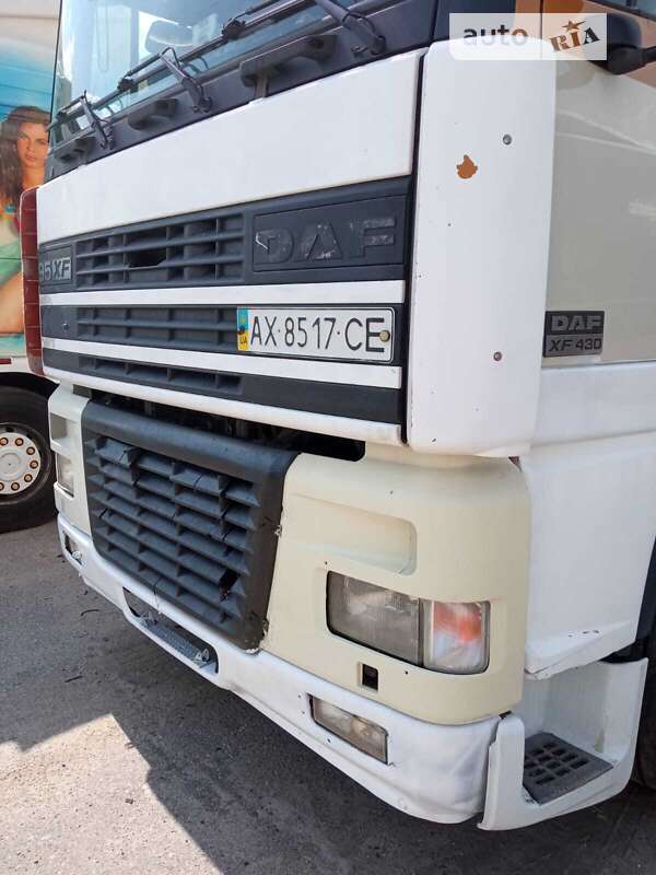 Тягач DAF XF 95 2002 в Харкові