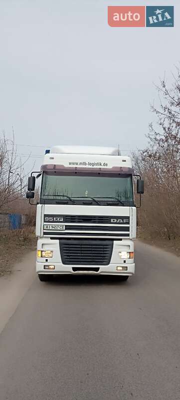 Тягач DAF XF 95 2002 в Фастове