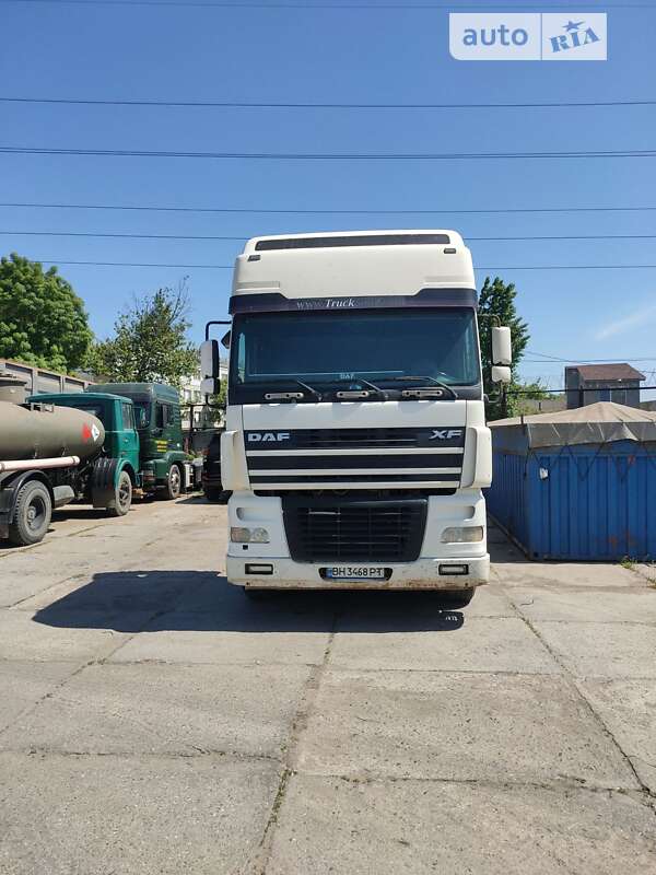 Контейнеровоз DAF XF 95 2006 в Одесі