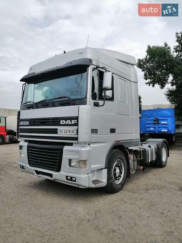 Тягач DAF XF 95 2001 в Николаеве