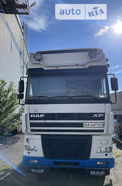 Тягач DAF XF 95 2004 в Киеве