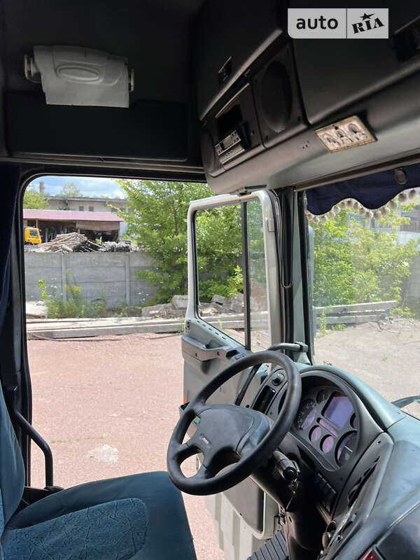 Самосвал DAF XF 95 2004 в Чернигове