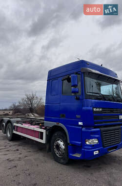 Контейнеровоз DAF XF 95 2004 в Первомайске