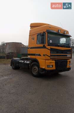 Тягач DAF XF 95 2000 в Шумську