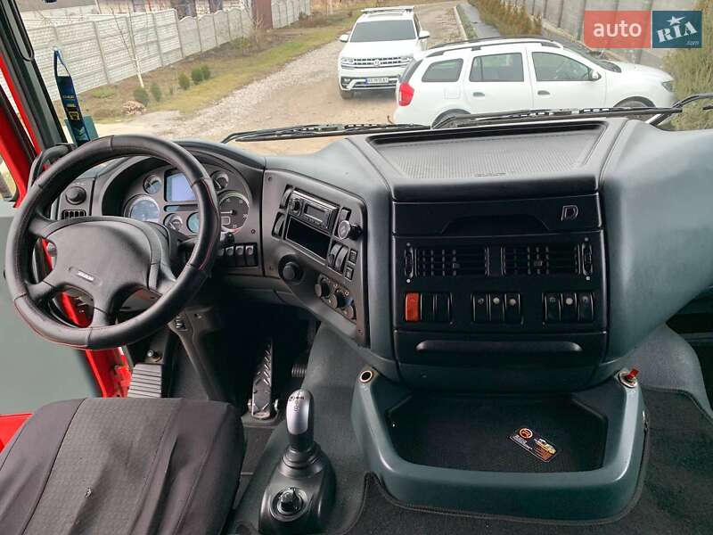 Тягач DAF XF 95 2006 в Дніпрі